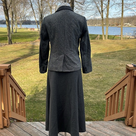 Talbots stunning bl & wh blazer 10P - Picture 5 of 12